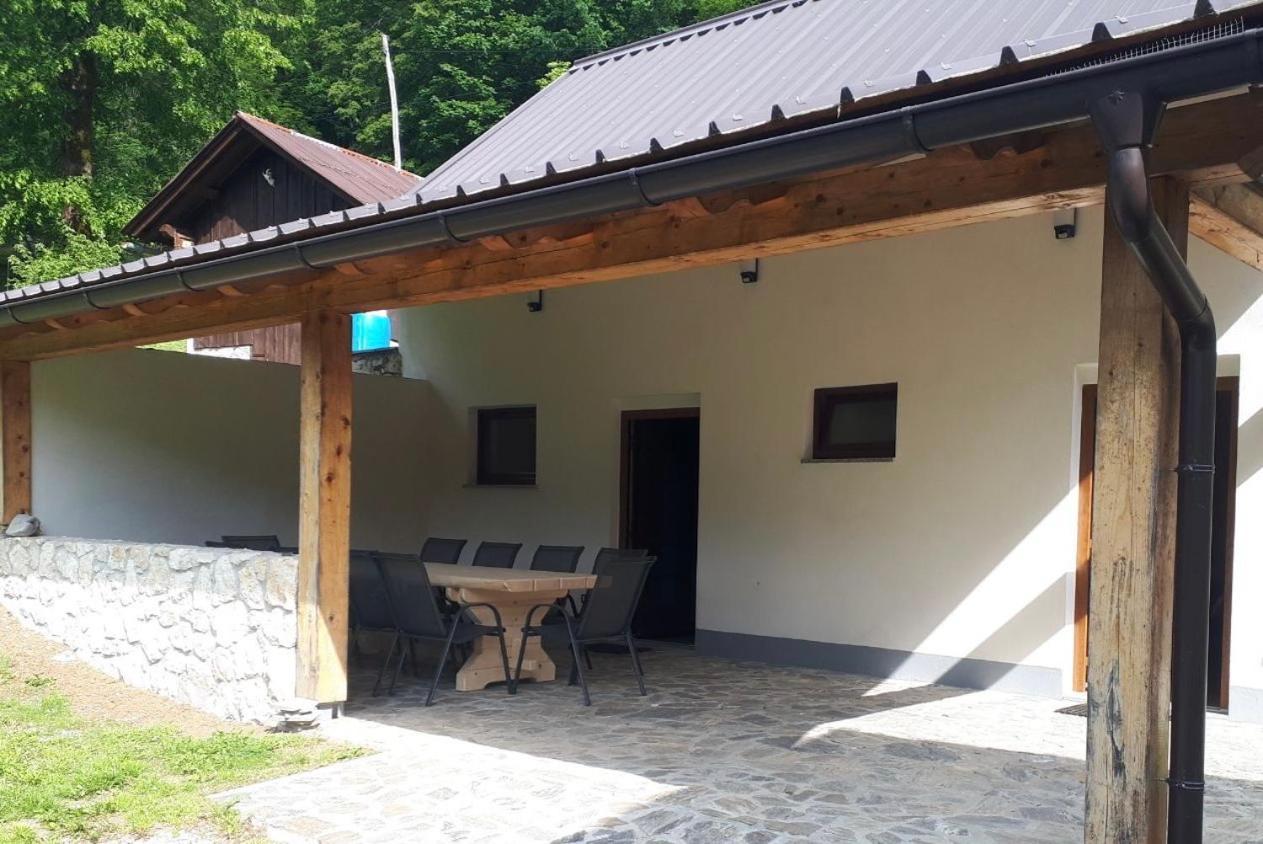 Posestvo Tmzek Villa Bovec Luaran gambar